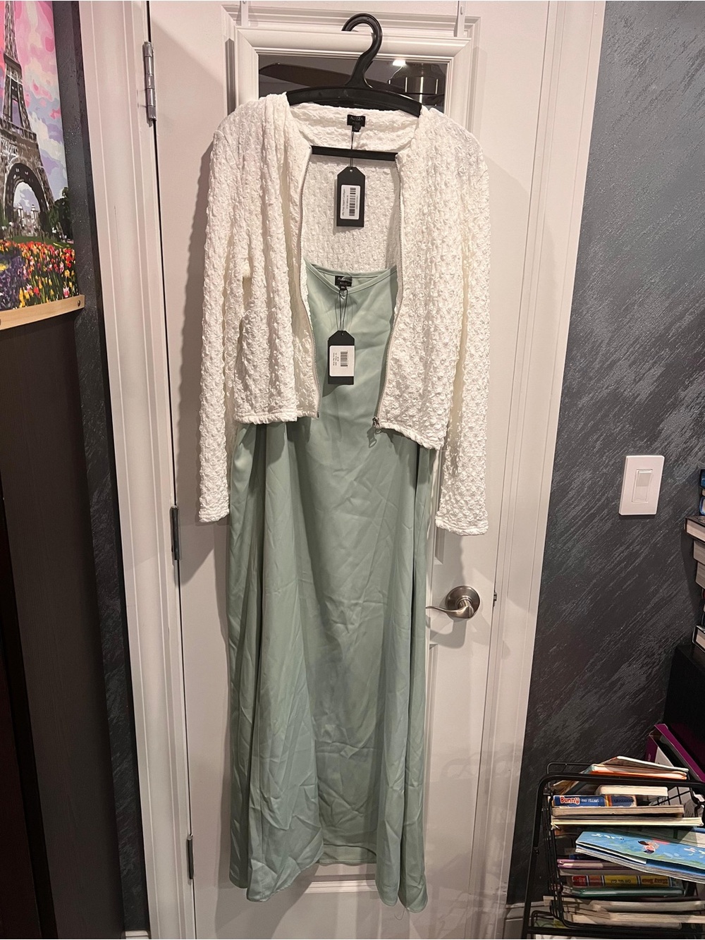 Aleeza Paris set